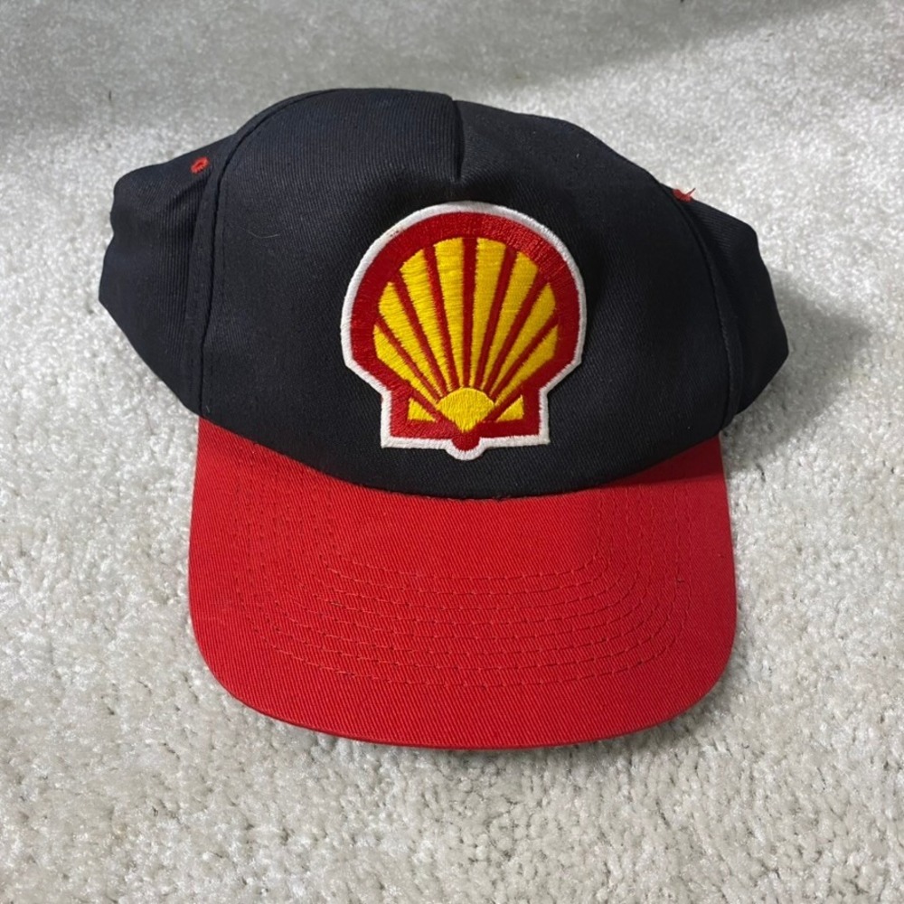 VTG Shell Hat Oil Gas Station Snapback Trucker KC Black Red Two Tone Cap